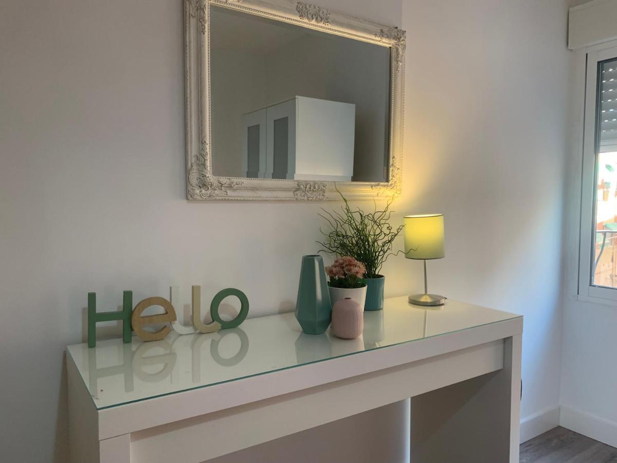 Centro Grupos Malaga Parking Gratis 3 Apartment Bagian luar foto
