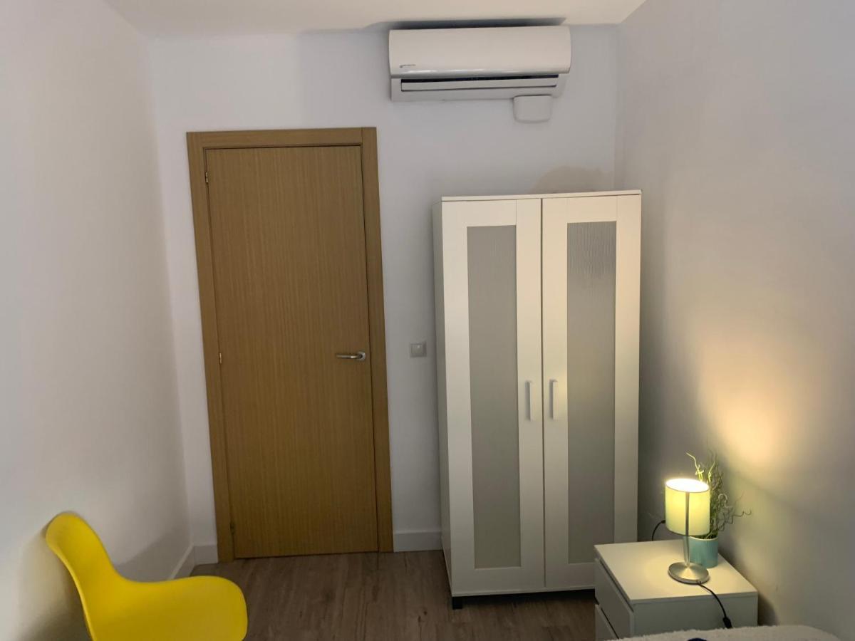 Centro Grupos Malaga Parking Gratis 3 Apartment Bagian luar foto