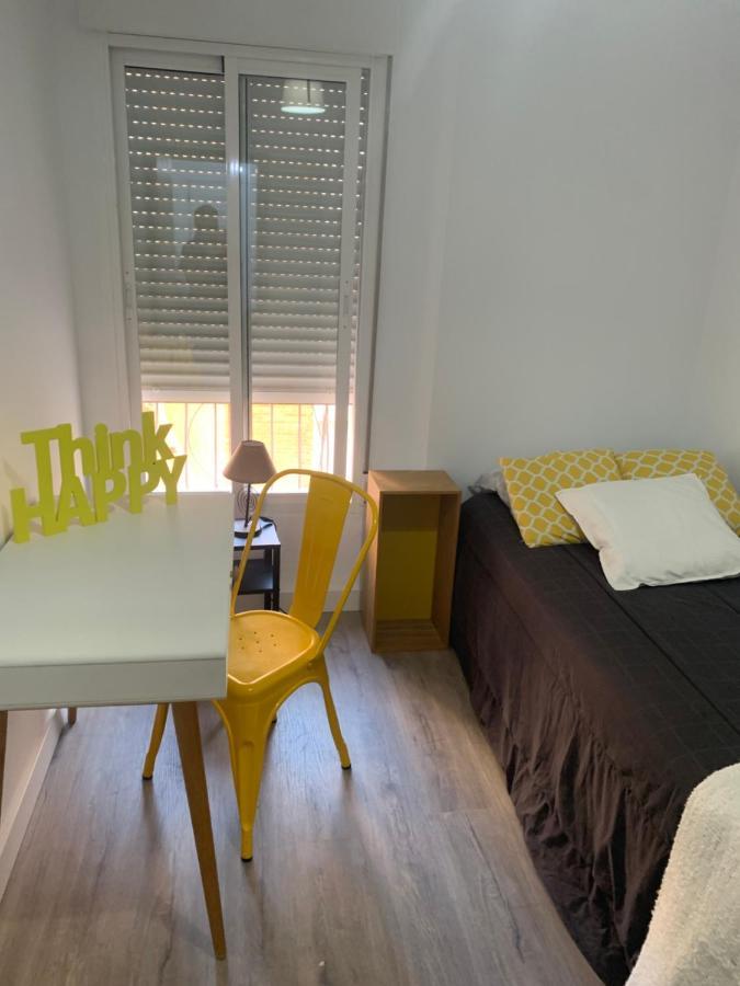 Centro Grupos Malaga Parking Gratis 3 Apartment Bagian luar foto